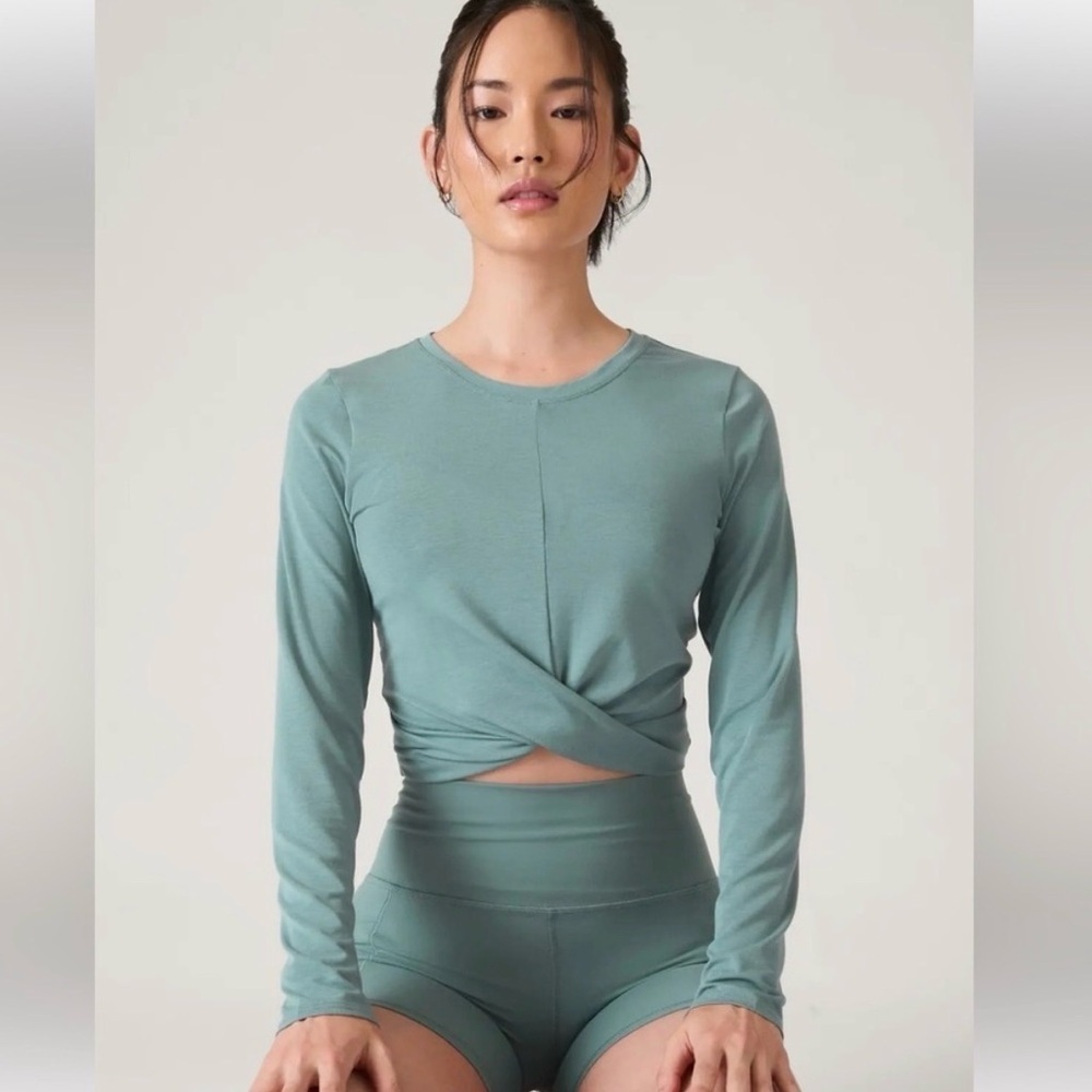 Athleta With Ease Twist Top | XS